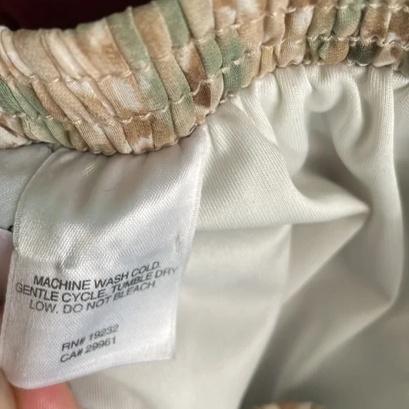 Alfred Dunner Pleated Geo Print Chiffon Skirt Size 14 - Picture 5 of 6